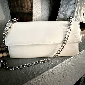 LOUIS VUITTON Sarah Bifold Wallet Epi Leather WhiteCA3160 converted Crossbody